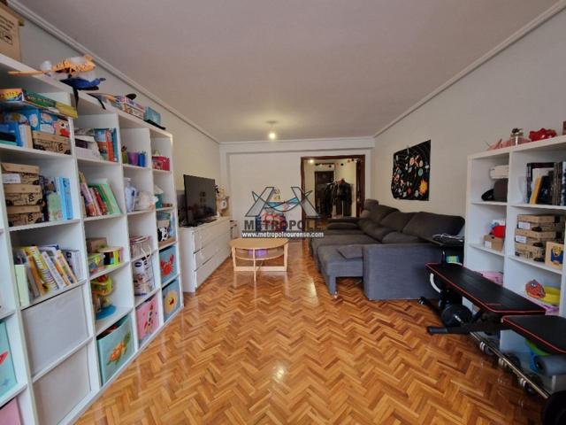 Piso amplio con garaje de 150m2 exterior en pleno centro. photo 0