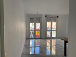 VIVIENDA EN ALQUILER PARA LARGA TEMPORADA EN EL CENTRO DE TORRE DEL MAR photo 0