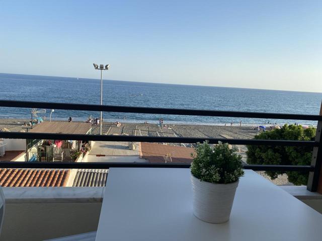 APARTAMENTO PRIMERA LINEA DE PLAYA CALETA DE VÉLEZ photo 0