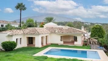 CHALET ADOSADO EN NUEVA ANDALUCÍA, MARBELLA photo 0