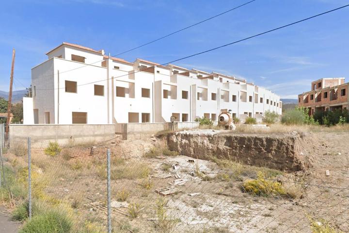 OBRA PARADA DE CHALET ADOSADOS EN UGIJAR, GRANADA photo 0