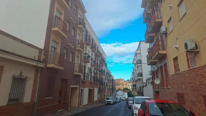 PLAZA DE GARAJE EN HUELVA photo 0