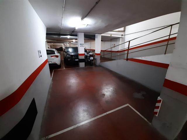 Parking En venta en Sants, Barcelona photo 0