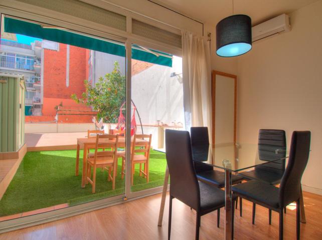 ESPECTACULAR PISO DE 3 HABITACIONES, EN PLAZA DEL CENTRO CON 70M² UTILES DE TERRAZA photo 0