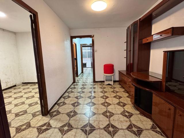 piso en venta para reformar en Barcelona Sants estación photo 0
