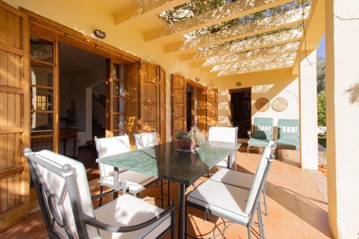 Chalet de estilo mediterráneo en Urb. Bonanza photo 0