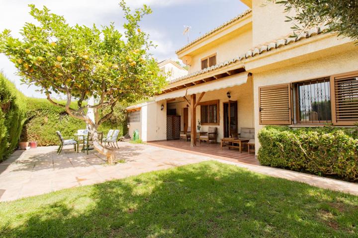 Chalet familar con encanto junto al mar y club de tenis photo 0