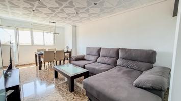 Piso con terraza en Castellar photo 0