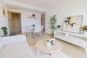 Piso a estrenar en Moncofa pueblo, con piscina y cerca del mar! photo 0