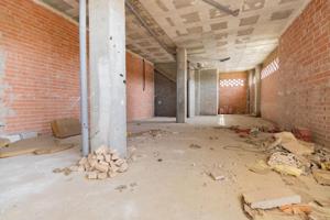Alquiler de bajos comerciales en Plaza Agulló, Burjassot photo 0