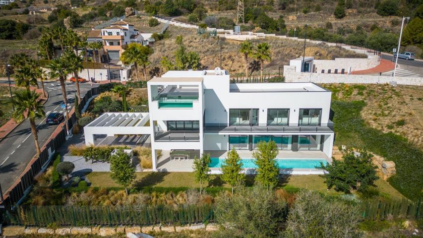 Villa de Lujo con vistas al Mar en Benalmádena photo 0