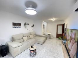 Piso En venta en Roquetes photo 0