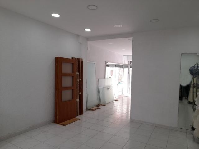 Local comercial con muchas posibilidades Mataró - Centro photo 0