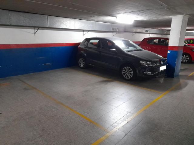 Plaza de parking cerca de Avda. Jaume Recoder de Mataró photo 0