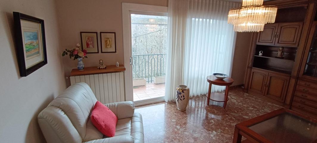 Piso en venta en Mataró, con balcon grande photo 0