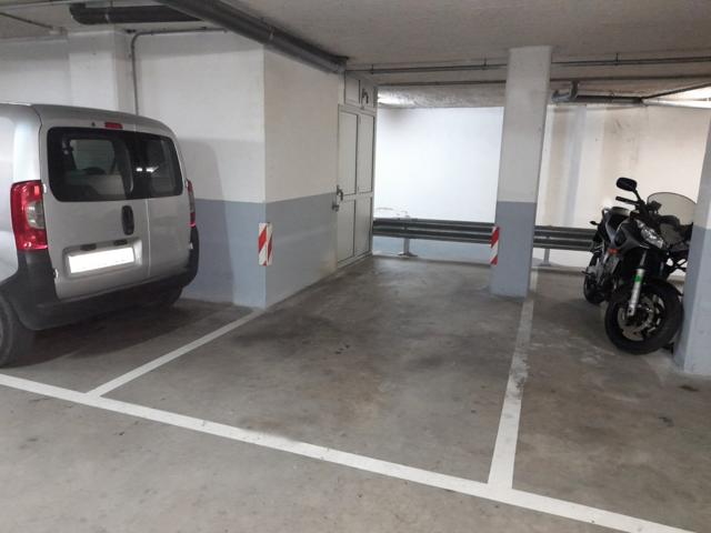 Plaza de parking con trastero en la Via Europa - Parc Central photo 0