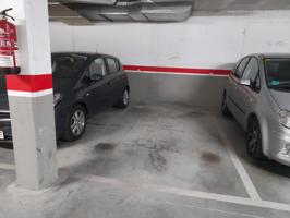 Plaza de parking en Eixample photo 0