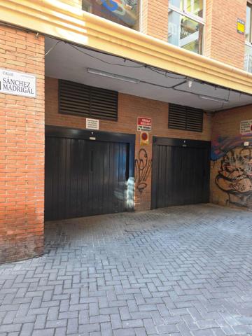 PLAZA DE GARAJE EN PLENO CENTRO photo 0