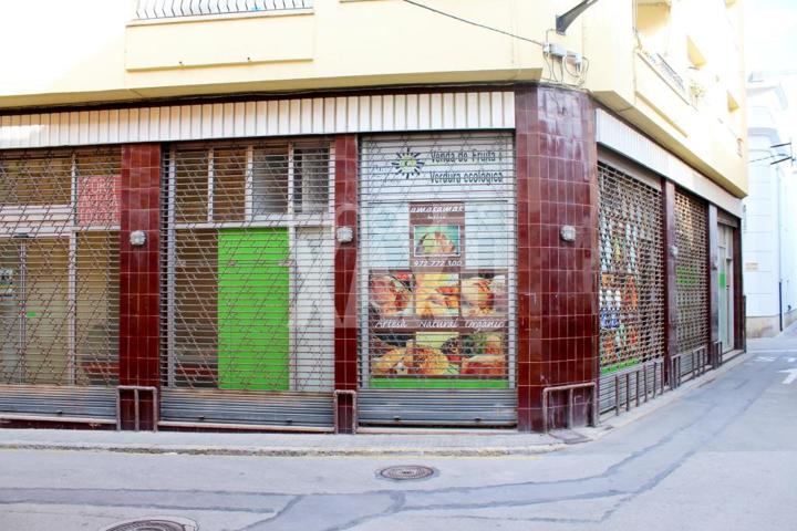 Local comercial - Escala, L photo 0