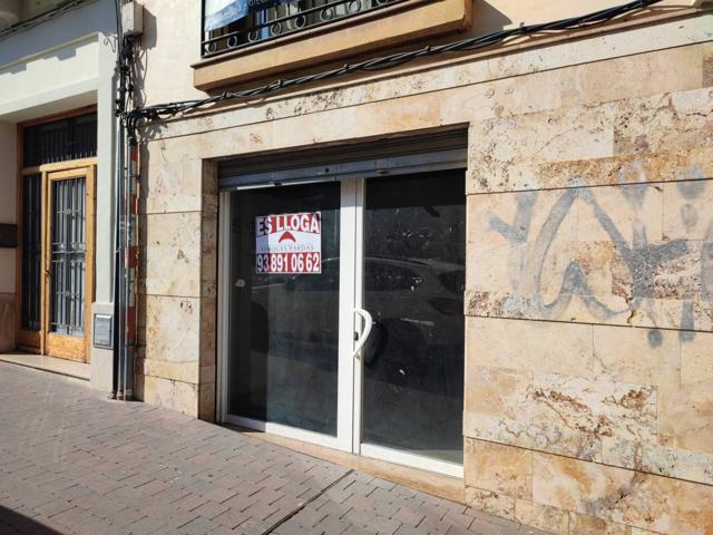 SE ALQUILA LOCAL EN EL CENTRO MUY BIEN SITUADO photo 0