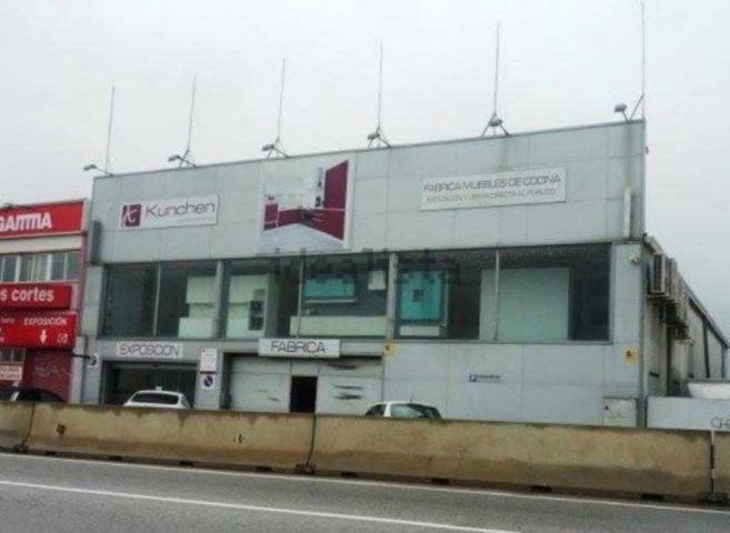 Nave Industrial En venta en Reyes - Parla , Parla photo 0