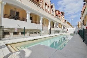 Adosada con piscina en Atarfe. photo 0