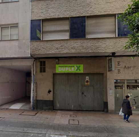 Local En venta en Pontevedra photo 0