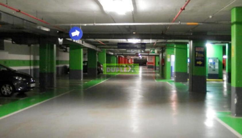 Parking En venta en Pontevedra photo 0
