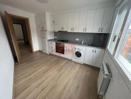 Piso En alquiler en Avda. Zamora, Ourense photo 0