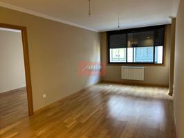 Piso En alquiler en Ourense photo 0