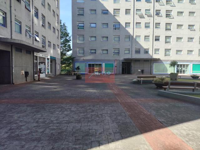 Local En venta en Plaza 200, Ourense photo 0