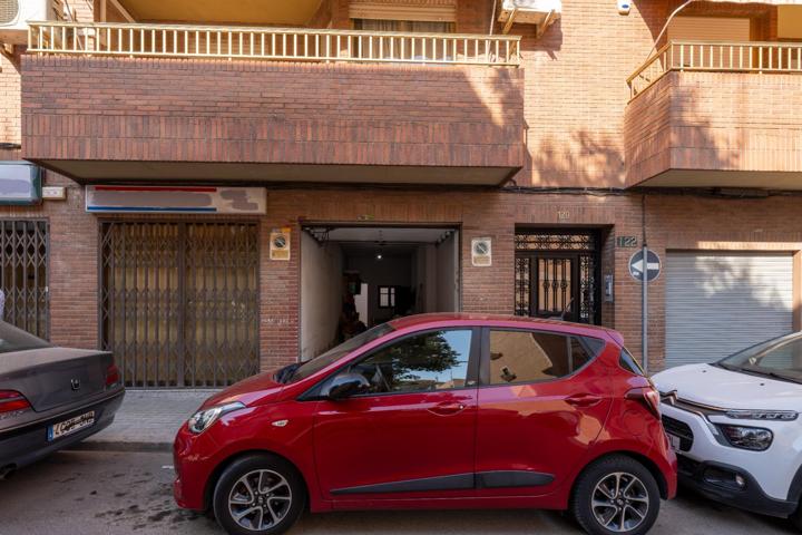 Se vende Local o Garaje en Almería photo 0