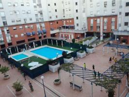 Piso en alquiler en Sevilla de 90 m2 photo 0