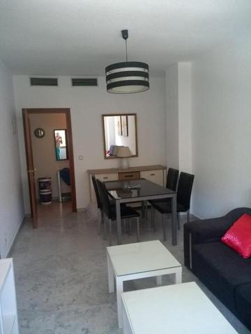 Piso en alquiler en Sevilla de 90 m2 photo 0