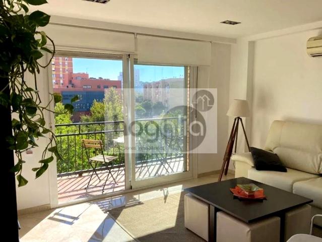 Piso en alquiler en Sevilla de 70 m2 photo 0