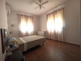 Habitación en alquiler en Sevilla de 12 m2 photo 0