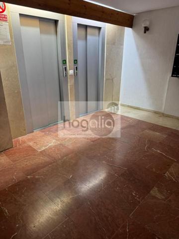 Piso en alquiler en Sevilla de 75 m2 photo 0