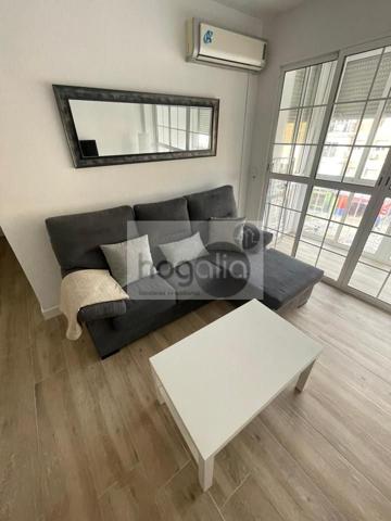 Habitación en alquiler en Sevilla de 70 m2 photo 0