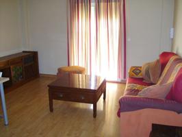Piso en venta en Dos Hermanas de 87 m2 photo 0