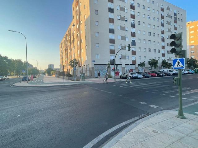 Plaza De Parking en venta en Sevilla de 12 m2 photo 0
