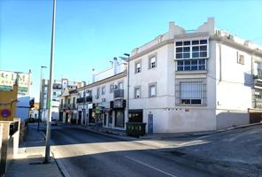 Local en venta en Gines de 185 m2 photo 0