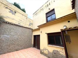 Casa - Chalet en venta en Tomares de 183 m2 photo 0