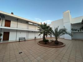 Piso en venta en Dos Hermanas de 92 m2 photo 0