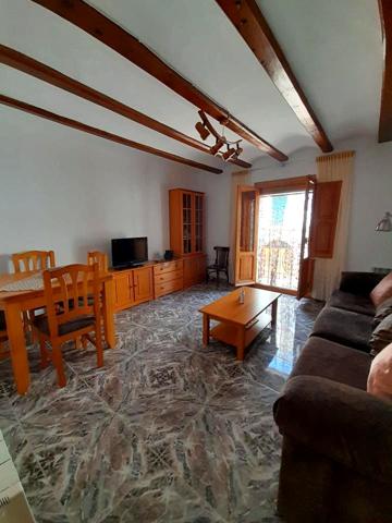 SE ALQUILA PRECIOSO PISO EN VALBONA photo 0