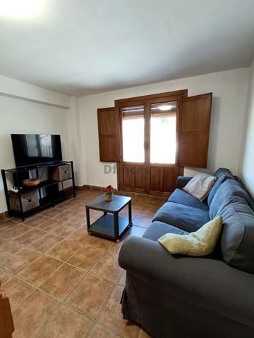 SE VENDE APARTAMENTO EN PLENO CENTRO DE RUBIELOS photo 0