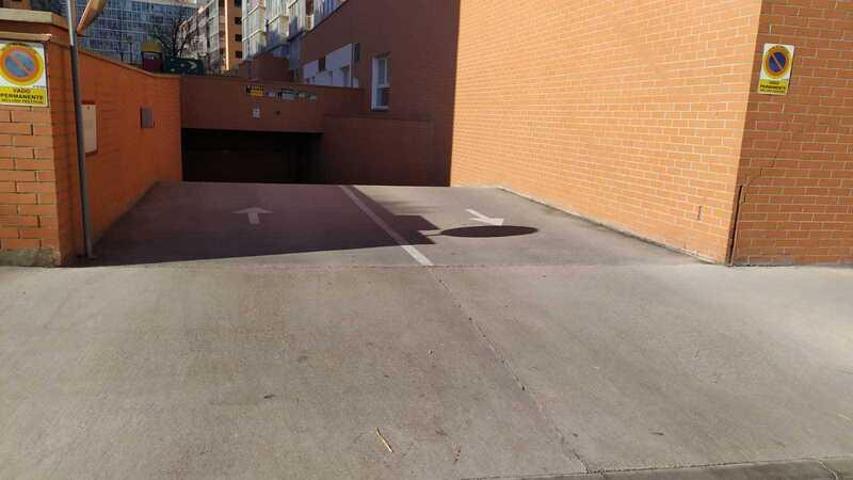 GARAJE EN VALDESPARTERA photo 0