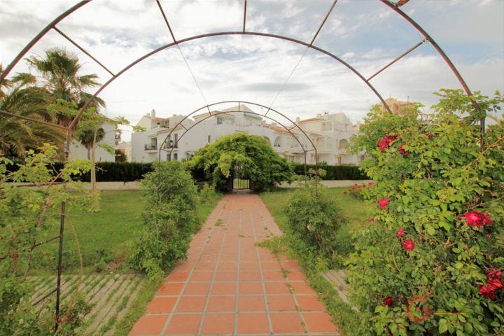 Casa En venta en La Perla De Andaluca, Calahonda photo 0