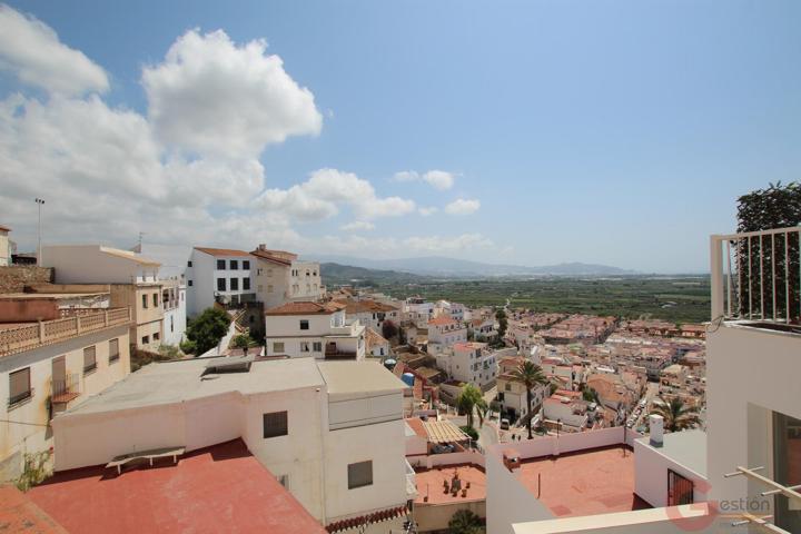 Casa En venta en Casco Histórico, Salobreña photo 0