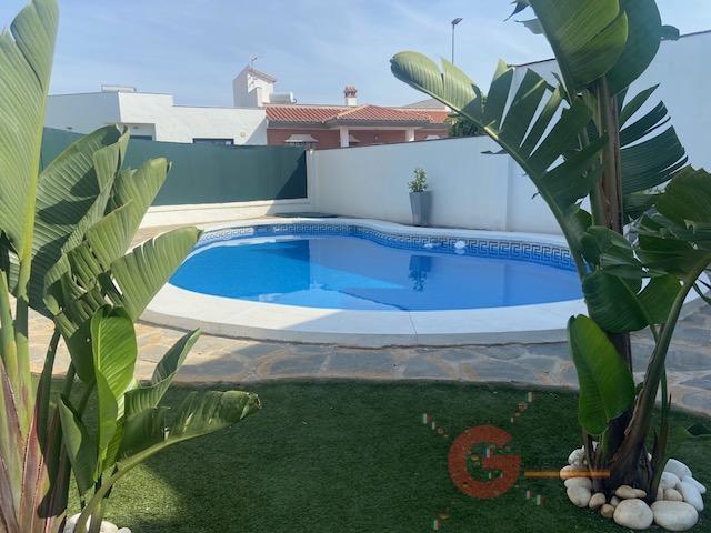 Casa De Campo En venta en El Limonar, Vélez-Málaga photo 0