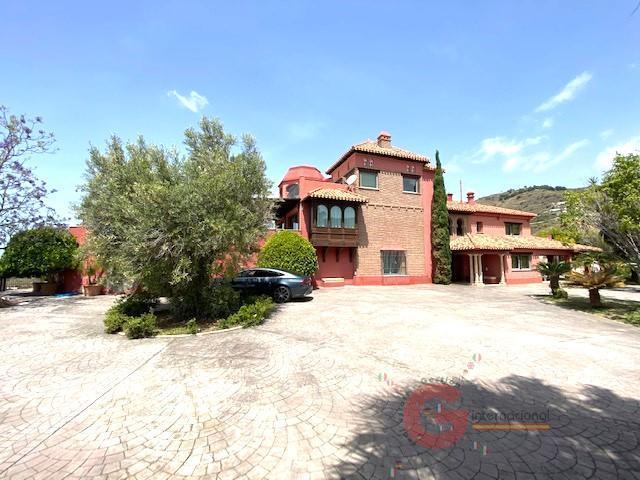 Casa De Campo En venta en Taramay, Almuñécar photo 0